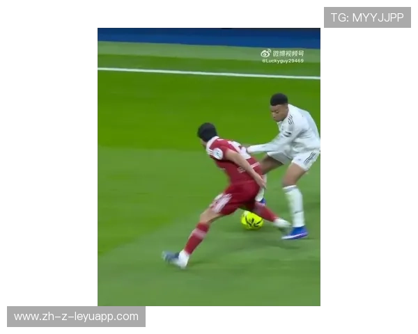 姆巴佩反击跑位完美，法国进攻越来越顺畅