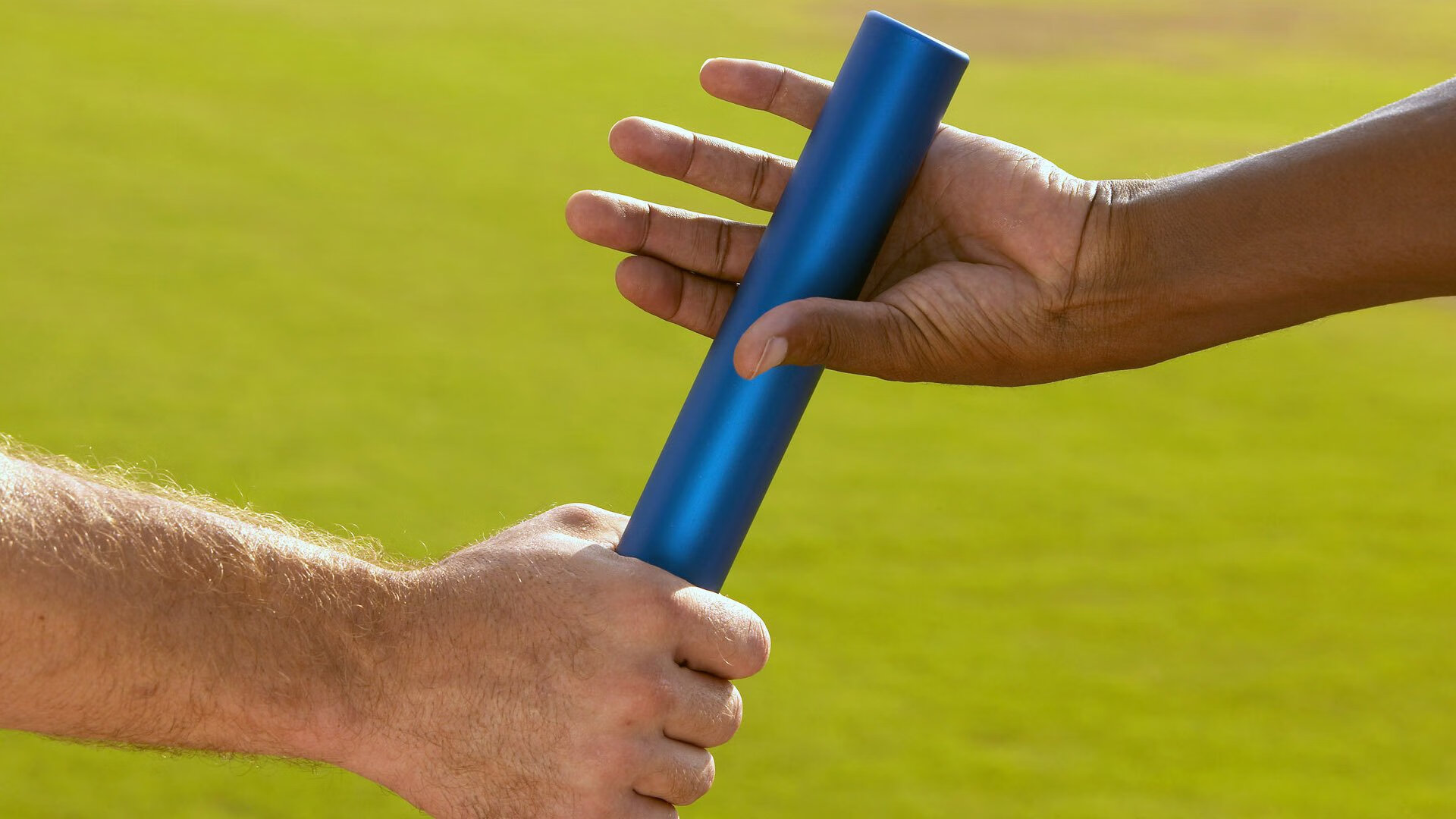 leyu乐鱼官网登录入口-澳女泳队三强之争中稳居第一集团，澳洲泳坛少女惊艳